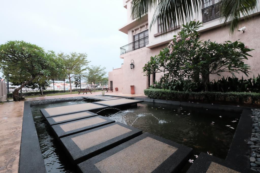 Luxury On Melaka River Esterno foto